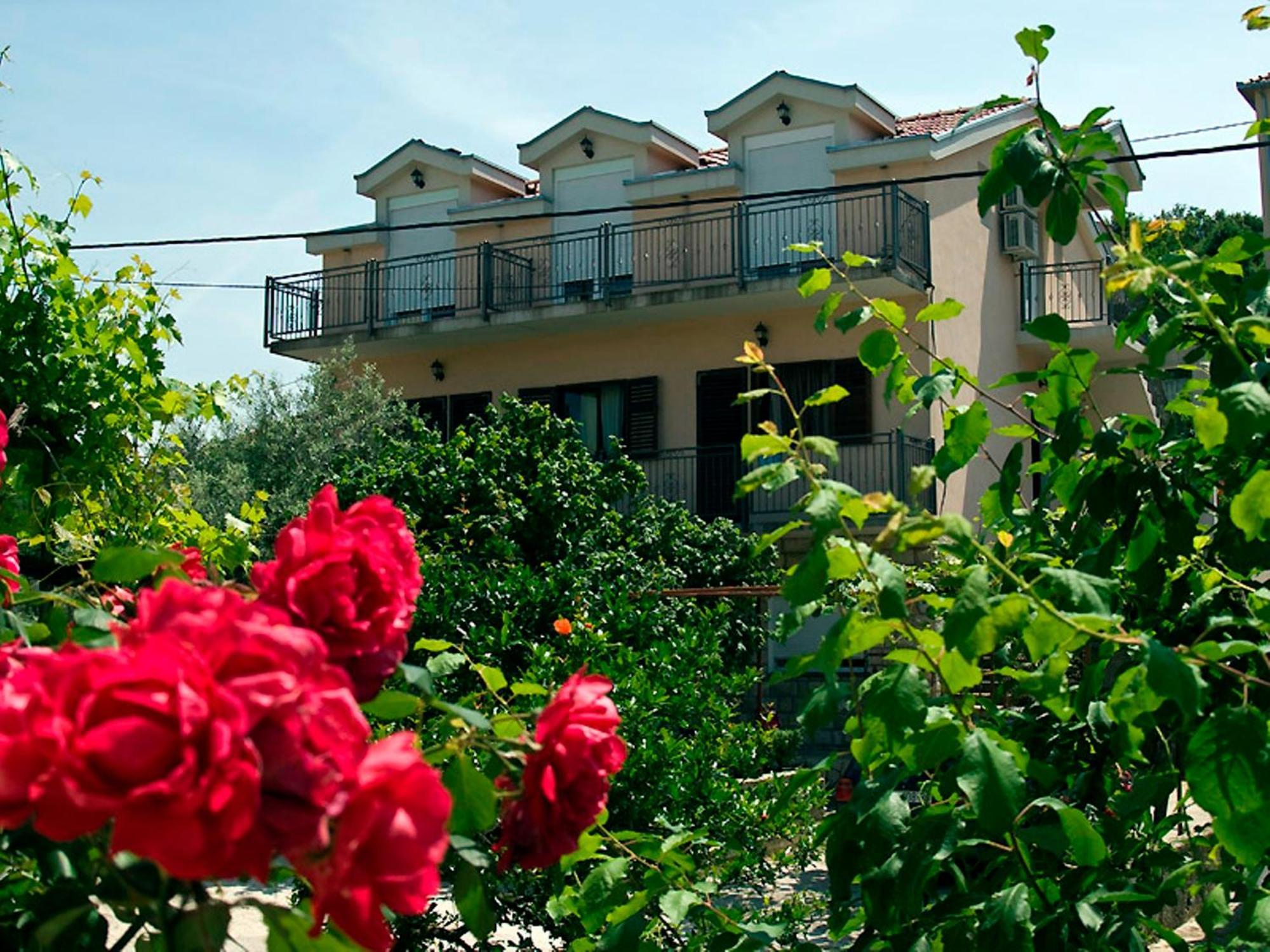 Apartments Marinovic Bacina Lakes Ploce (Dubrovnik-Neretva) Esterno foto